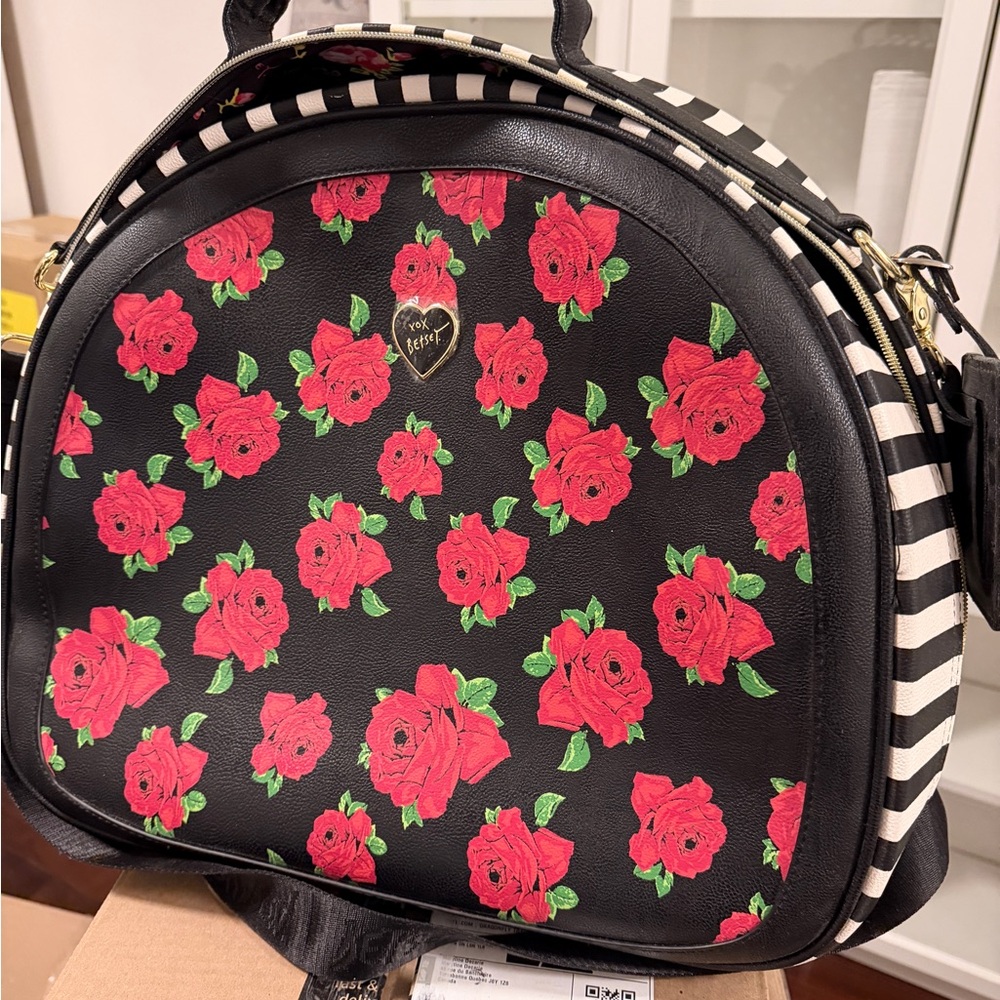 BETSEY JOHNSON IN BLOOM TRAIN CARRY-ON ROUND WEEKENDER SUITCASE - STRIPE